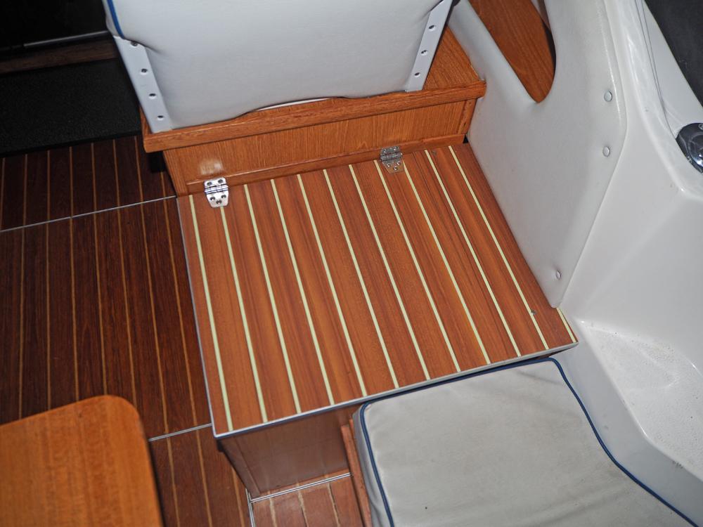 Stuurhuis, Accommodatie